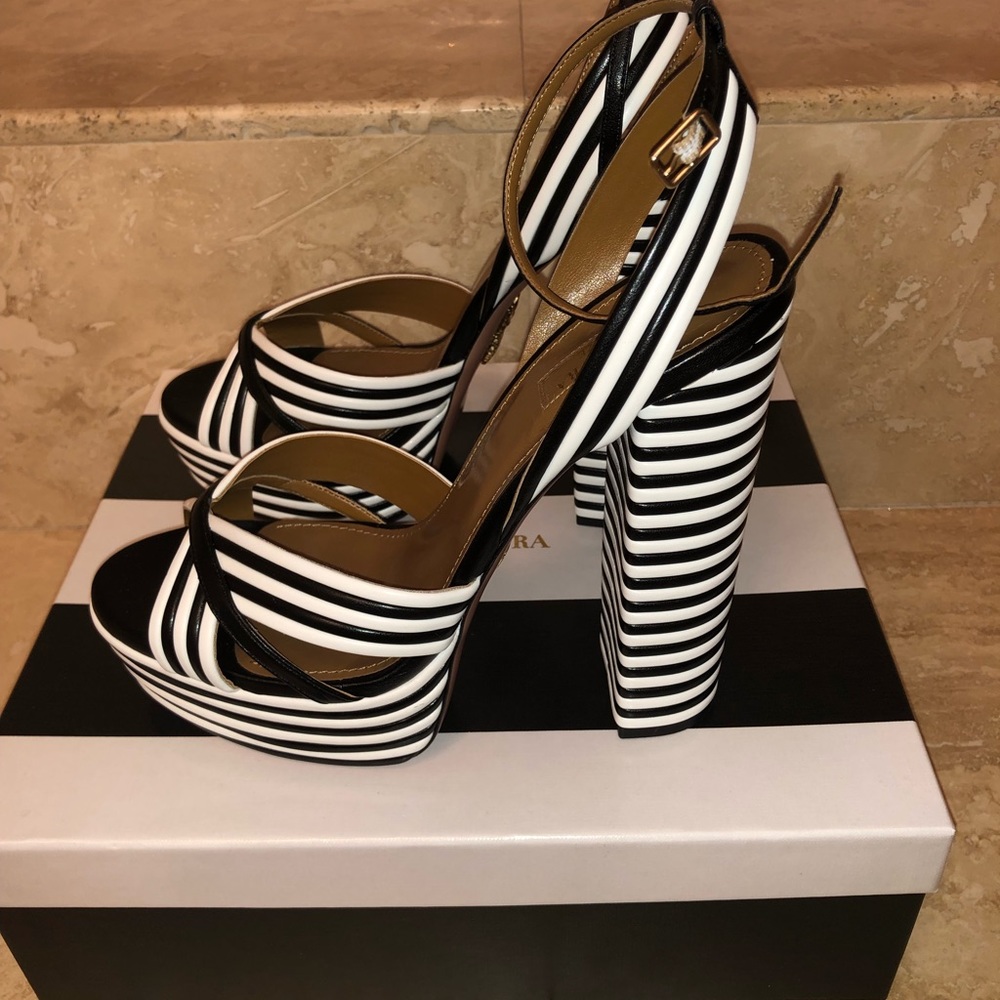 Aquazzura Black and White Platform Sundance Sandals with Stripes - Picture 4 of 8